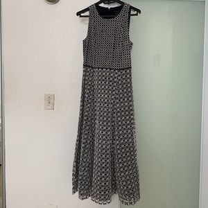 ANN TAYLOR embroidered dress